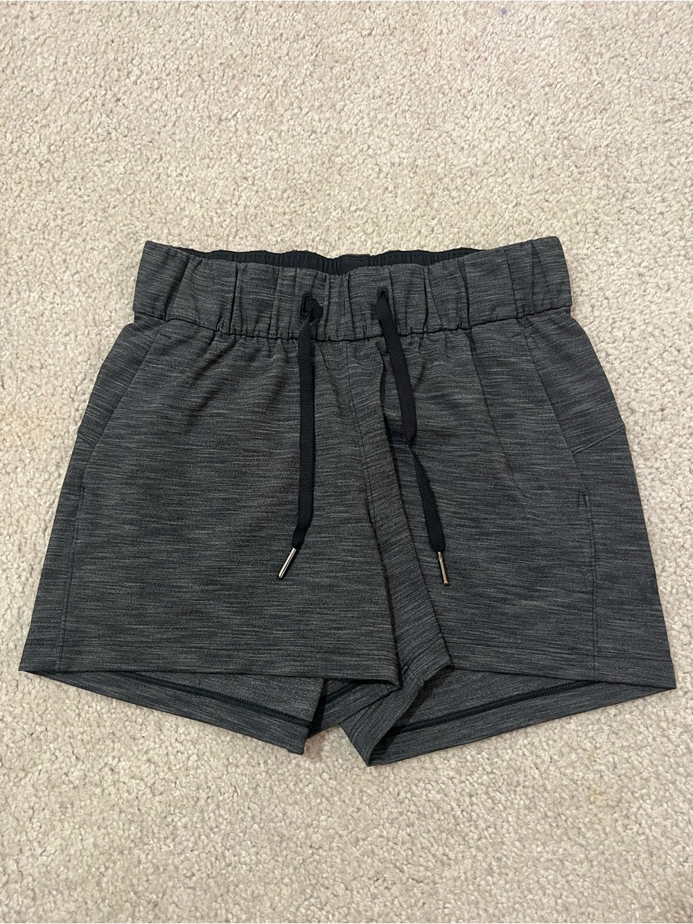 Lululemon On The Fly Short 3” Size 2